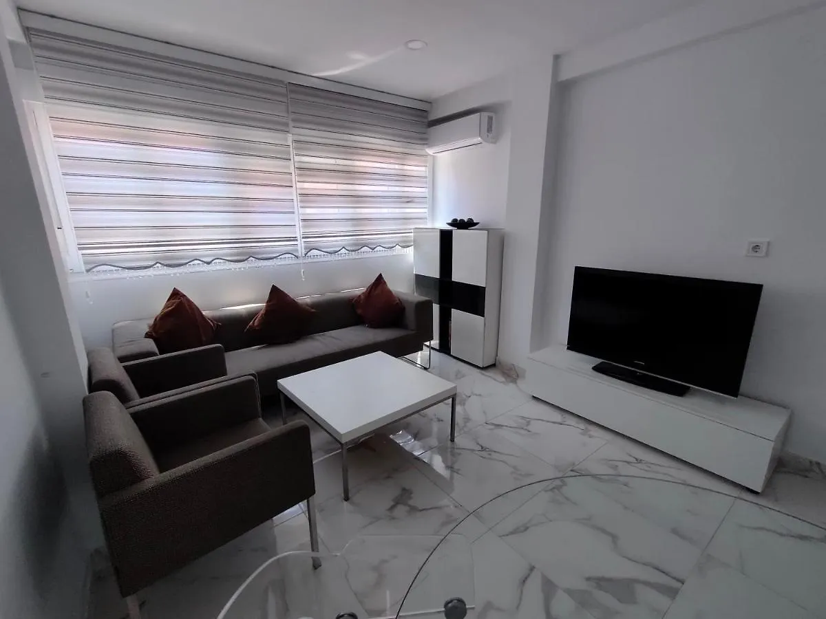 Apartment Near Shopping Centers Malaga