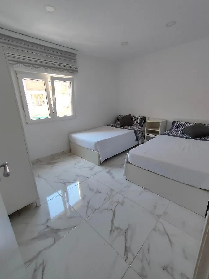 Apartment Near Shopping Centers Malaga Spain