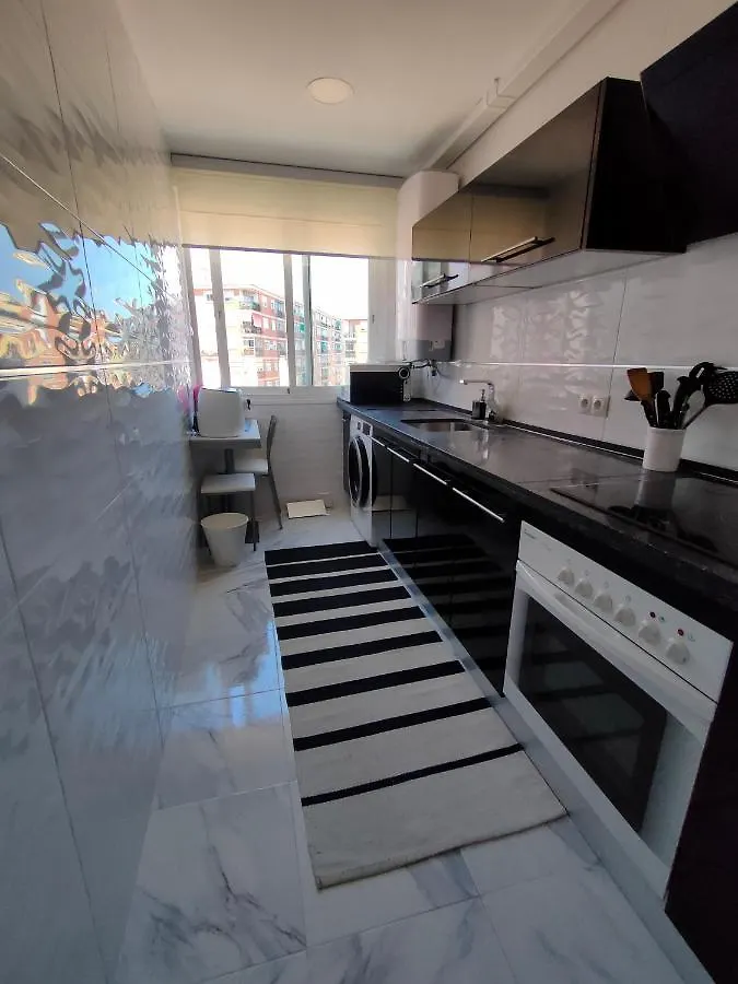 Apartment Near Shopping Centers Malaga
